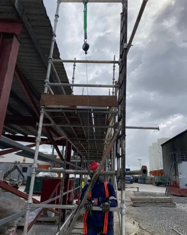 Independent supported scaffolding at an industrial facility
